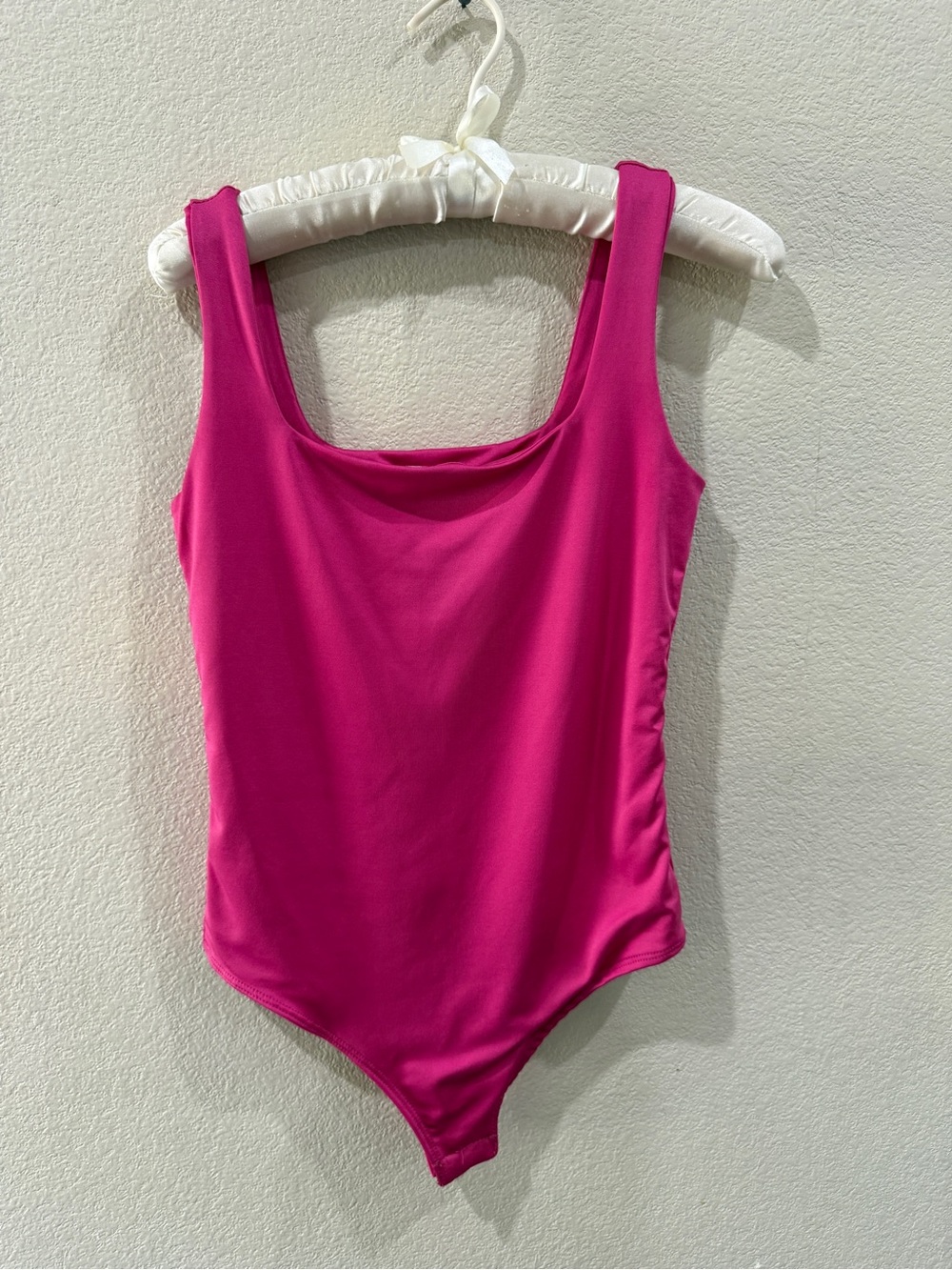 Women’s Hot Pink Scoop Neck Bodysuit
